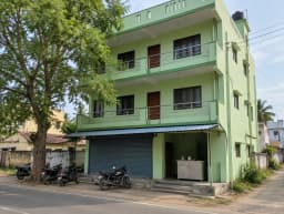 பொன்னி லாட்ஜ்