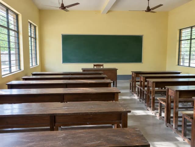 அரசு மகளிர் மேல்நிலைப் பள்ளி, இராசிபுரம் (2/2)