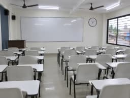 சிகரம் போட்டித் தேர்வுப் பயிற்சி மையம்
