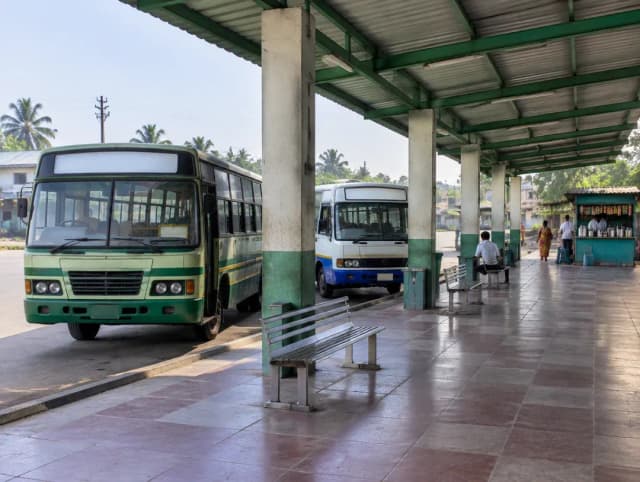 இராசிபுரம் பேருந்து நிலையம் – நகர, மினி பேருந்து நடைமேடைகள் (1/2)