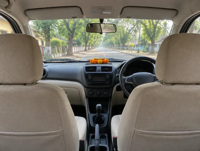 வேல்முருகன் கால் டாக்ஸி & கார் ஸ்டாண்ட் (2/2)